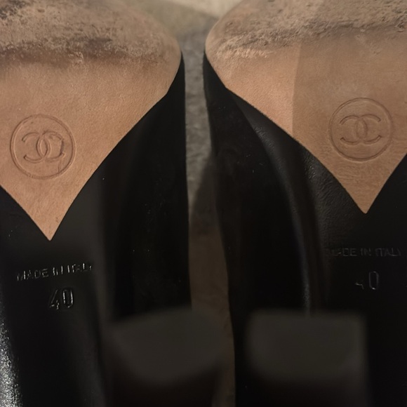 Chanel suede 4” heels, very good condition, EU size 40, US size 9 fits true to 9 - Picture 6 of 6
